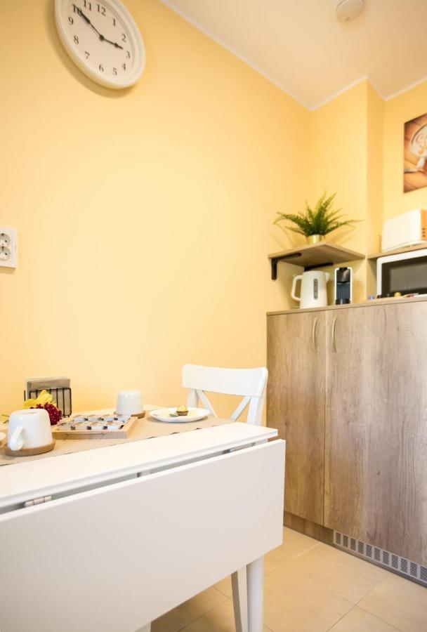 Golden Apartment Baneasa Bucareste Exterior foto