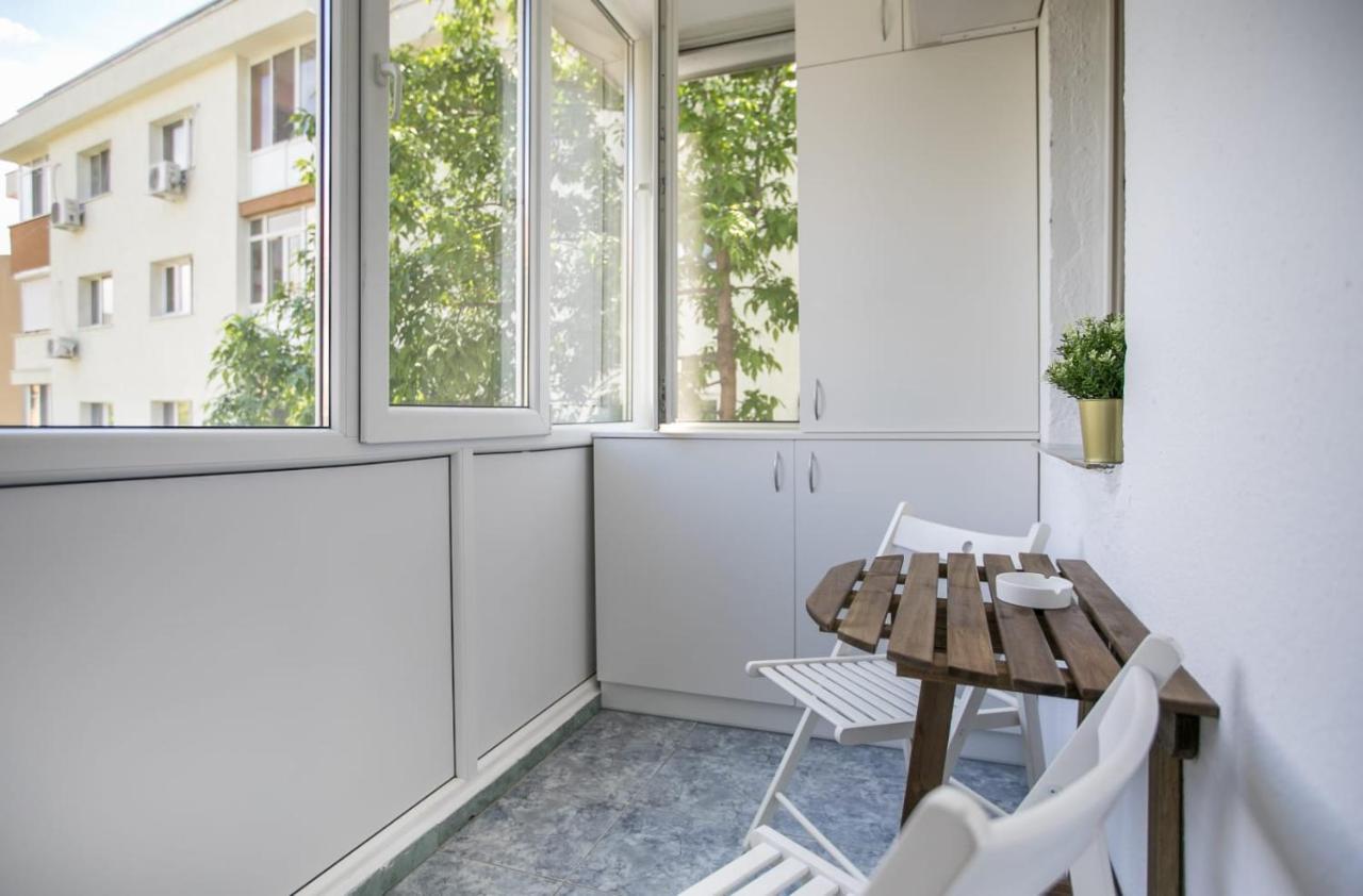 Golden Apartment Baneasa Bucareste Exterior foto