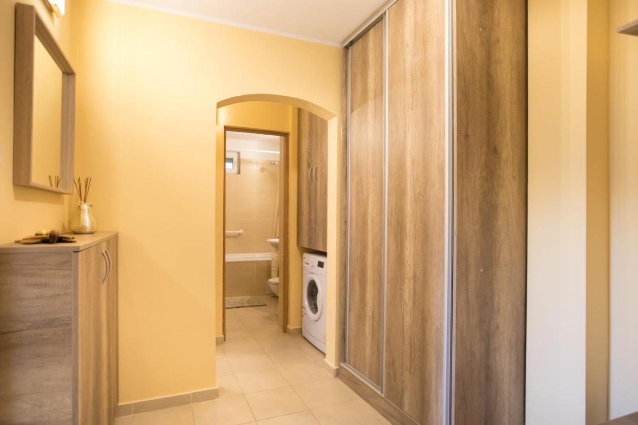 Golden Apartment Baneasa Bucareste Exterior foto
